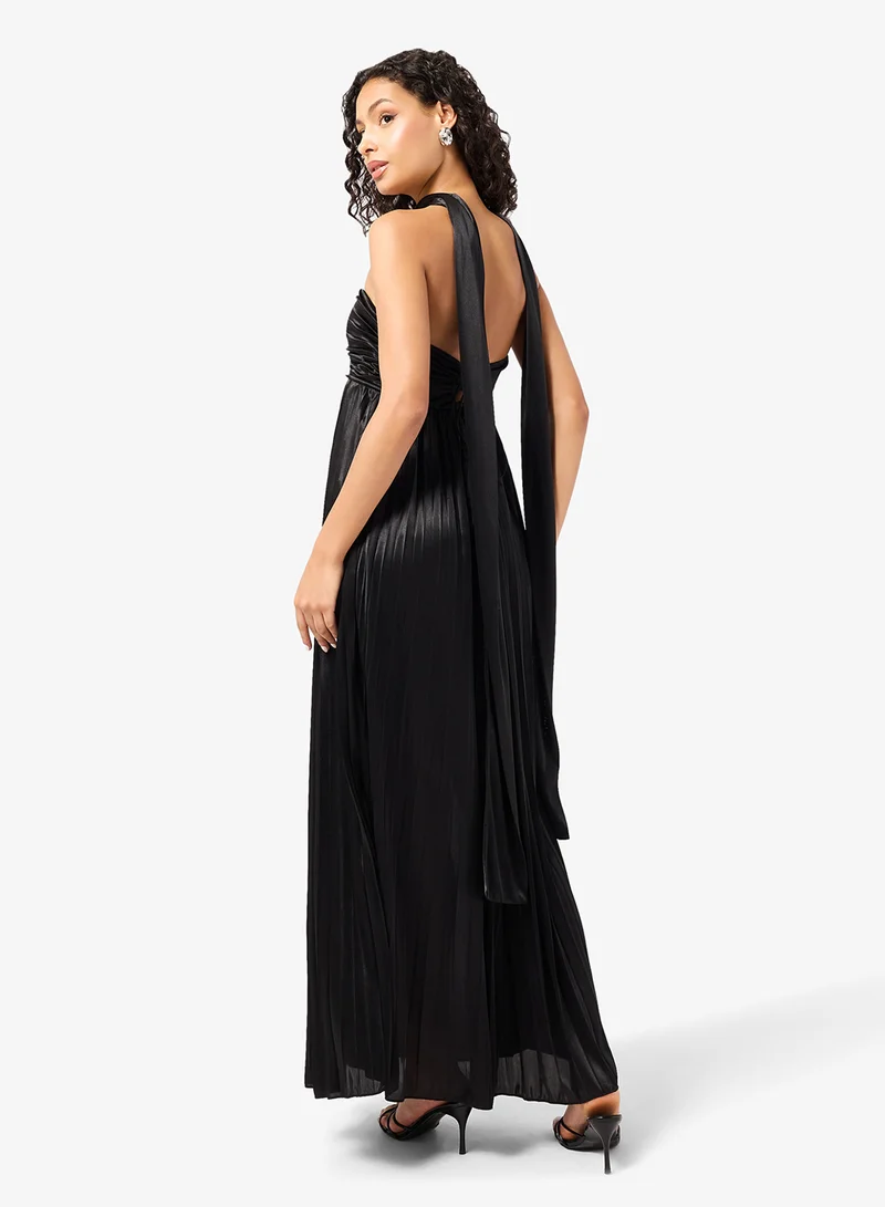 Ginger Sweetheart Neckline Plisse Dress with Scarf